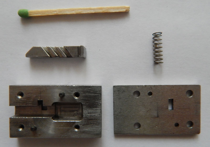 Файл:Mini lock03.jpg